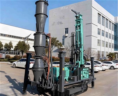 RC sondaj makinesinin besleme kuvveti nedir?